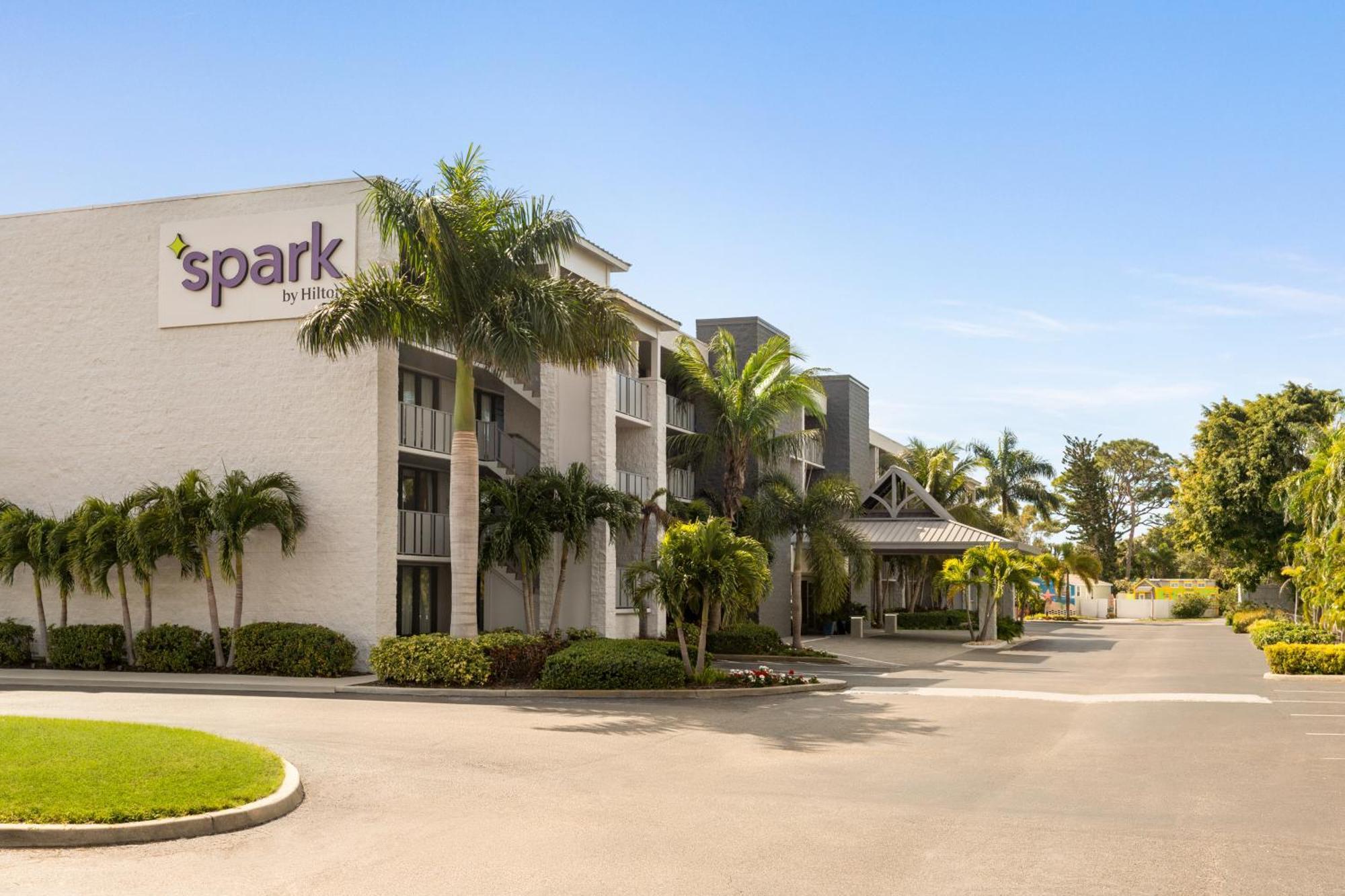 Spark By Hilton Sarasota Siesta Key Gateway Exteriér fotografie